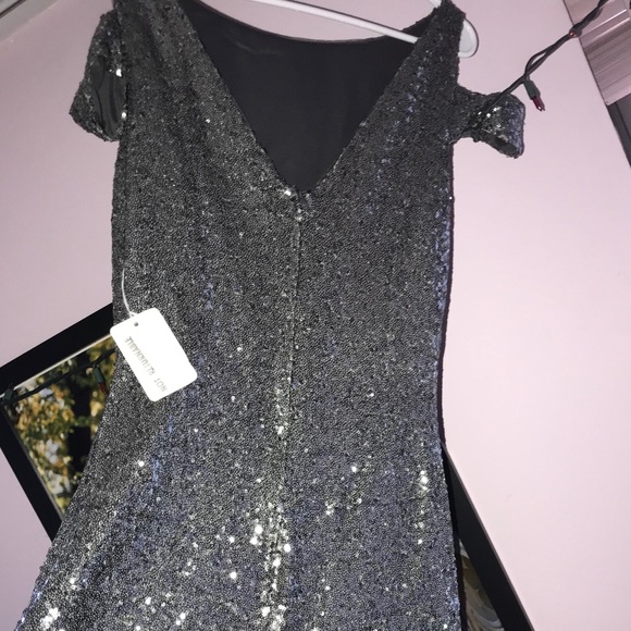 Evening gown - Picture 9 of 16